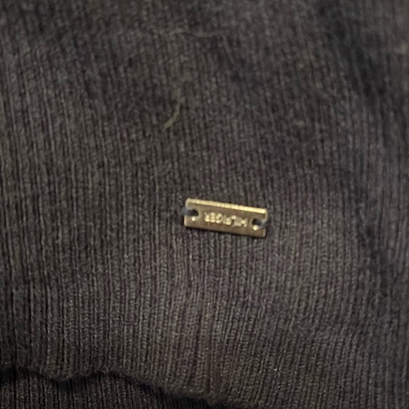 🌹NWOT: TOMMY HILFIGER BELL SLEEVED RIBBED SWEATER - Picture 8 of 9